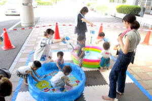 【財部】水で遊ぶおもちゃを作ろう